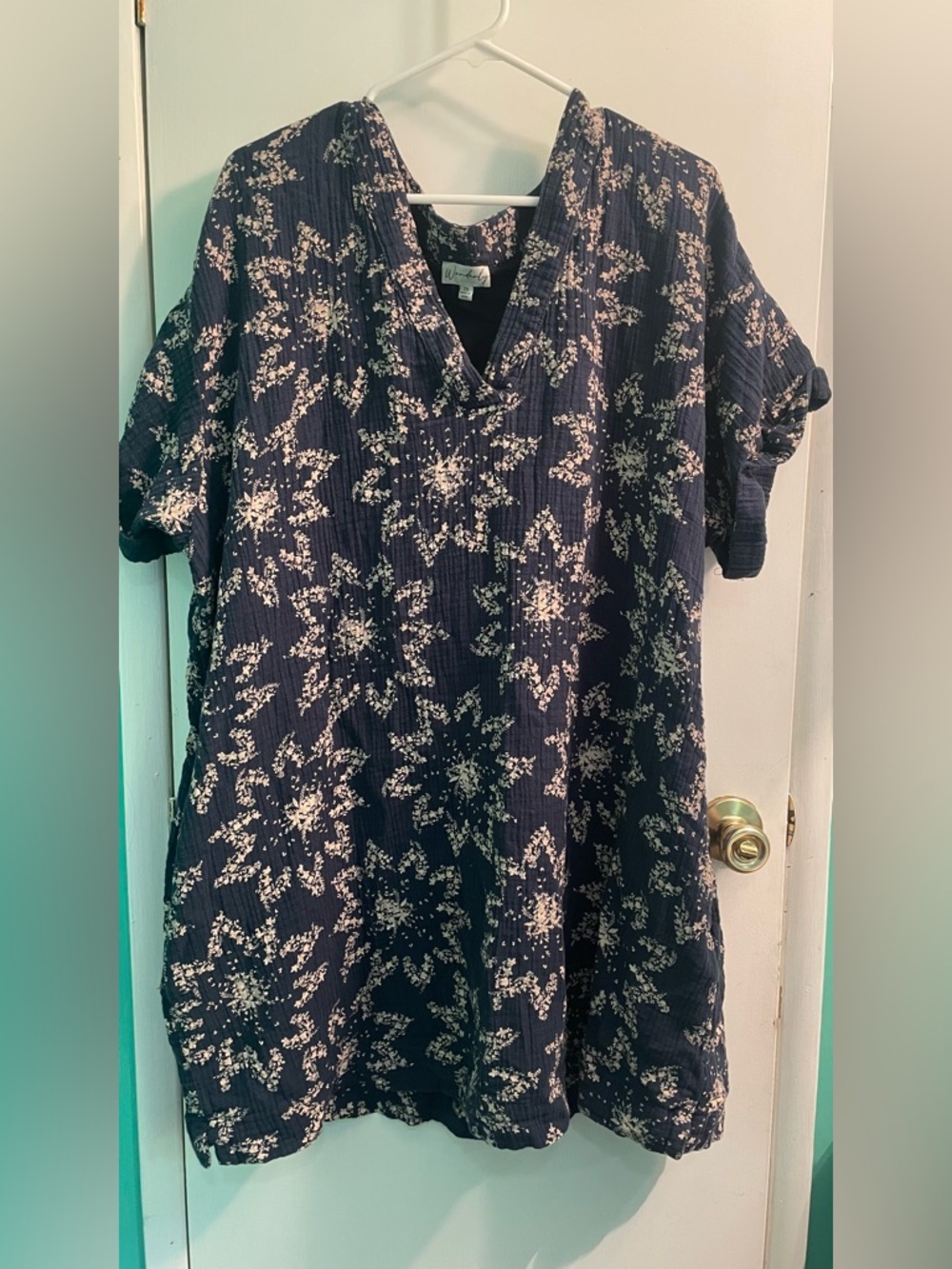 Wonderly Navy and cream short sleeve shift dress